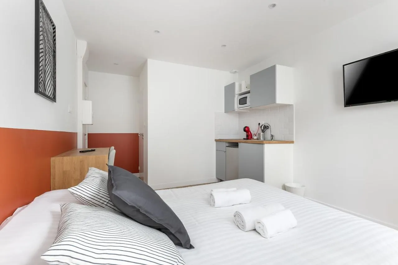 Gwer - Studio Neuf Hypercentre Terrasse Privee Apartment Brest France